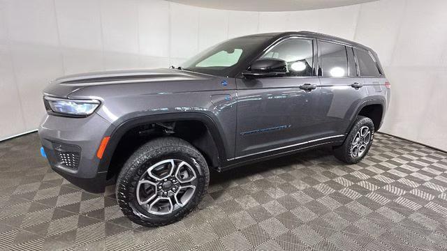 2022 Baltic Gray Metallic Clearcoat Jeep Grand Cherokee Trailhawk 4xe 4X4 SUV