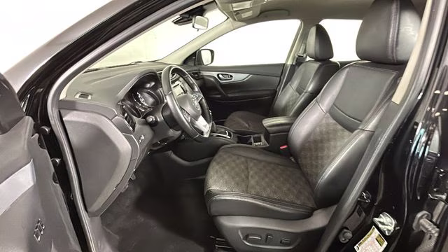 2020 Magnetic Black Pearl Nissan Rogue Sport SV AWD SUV