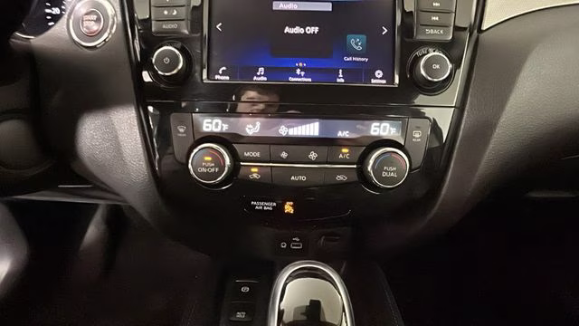 2020 Magnetic Black Pearl Nissan Rogue Sport SV AWD SUV