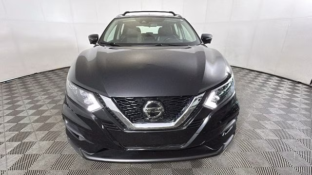 2020 Magnetic Black Pearl Nissan Rogue Sport SV AWD SUV