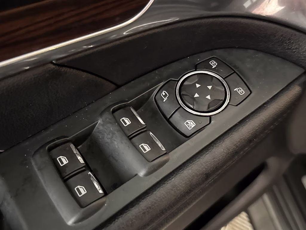 2019 Magnetic Metallic Ford Explorer Limited FWD SUV