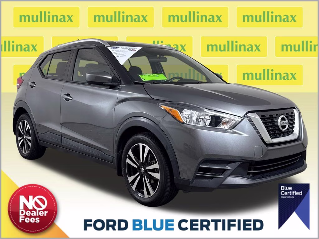 2018 Gun Metallic Nissan Kicks SV FWD SUV