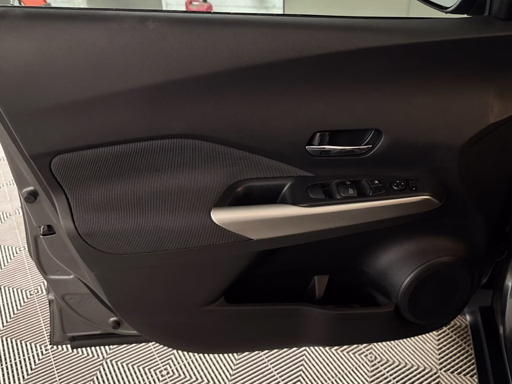 2018 Gun Metallic Nissan Kicks SV FWD SUV