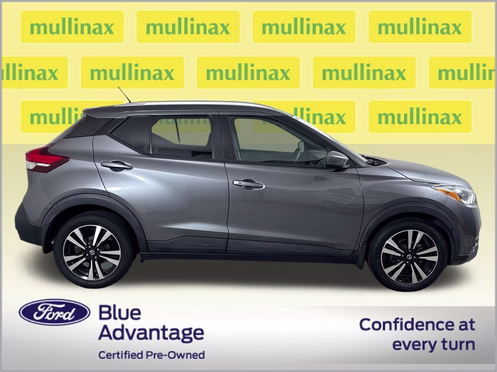 2018 Gun Metallic Nissan Kicks SV FWD SUV