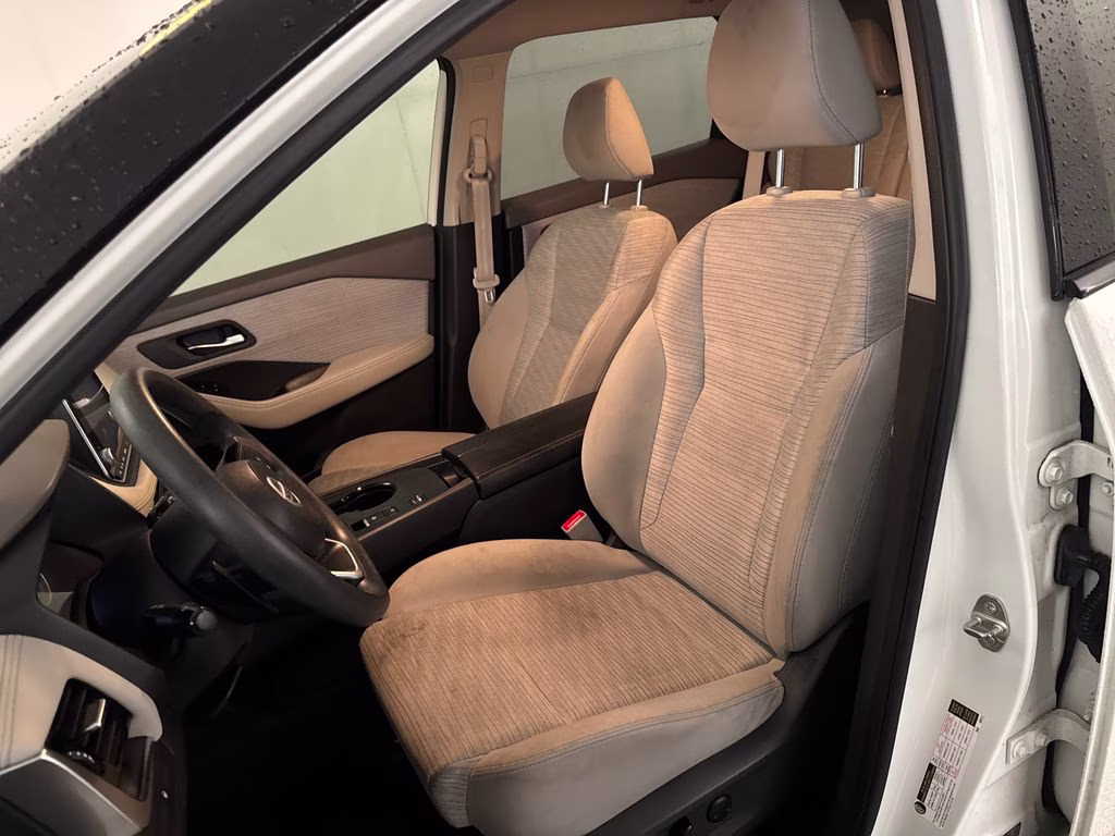 2021 Pearl White Tricoat Nissan Rogue SV FWD SUV