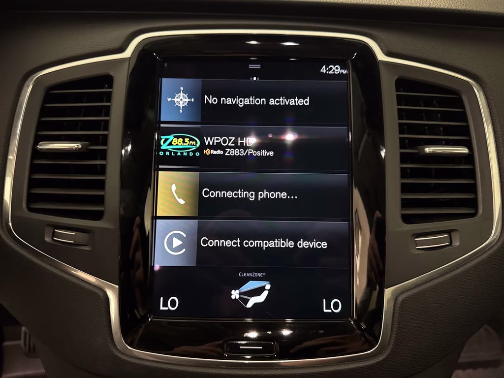 2021 Thunder Gray Metallic Volvo XC90 T5 Momentum FWD SUV