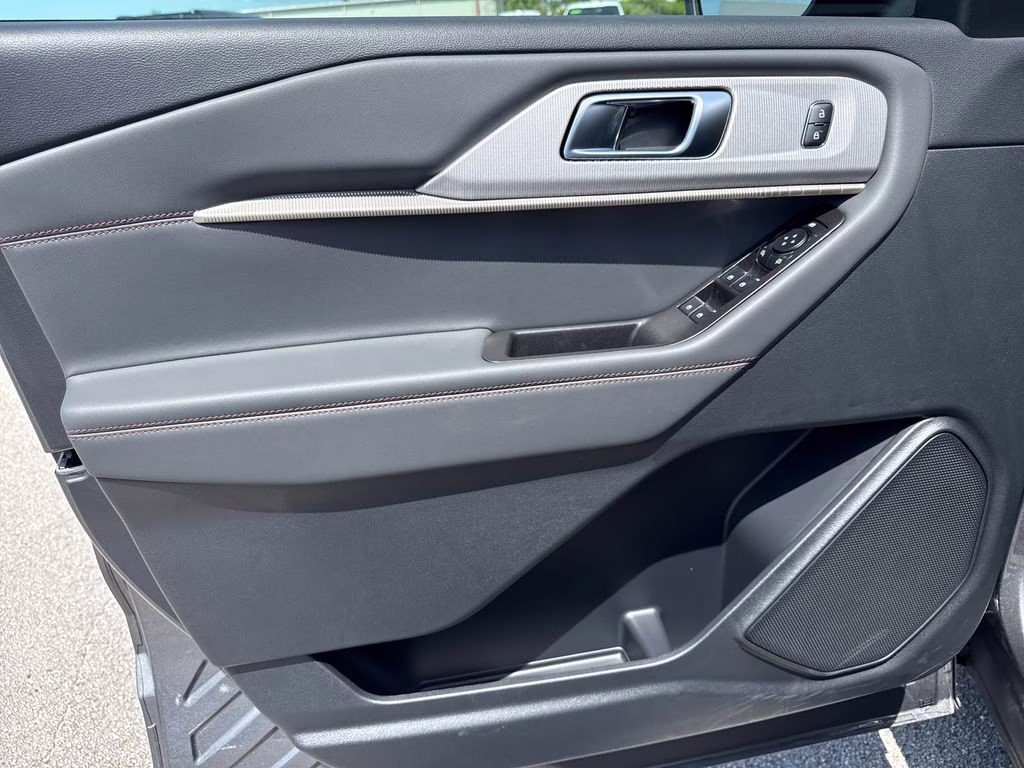 2026 Gray Metallic Ford Explorer Active RWD SUV