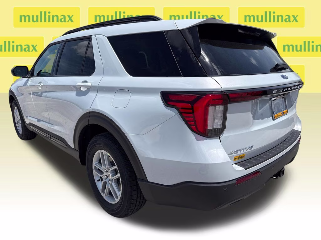 2026 Space White Metallic Ford Explorer Active RWD SUV