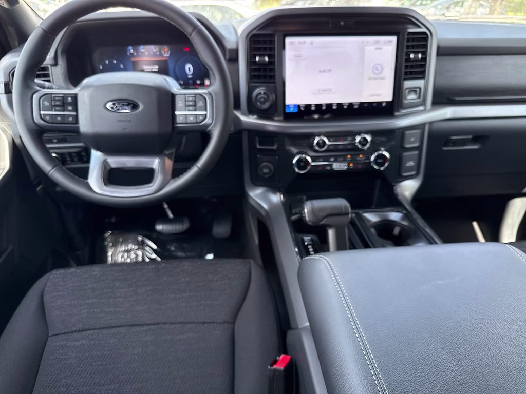 2026 Avalanche Ford F-150 XLT RWD Truck