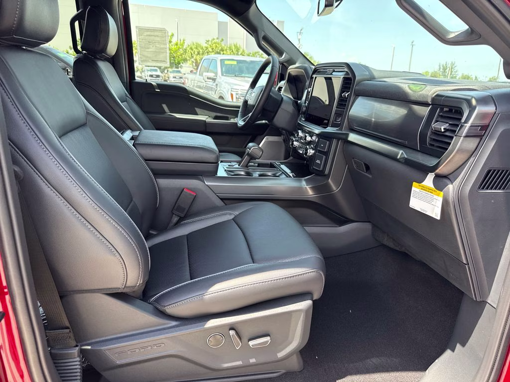 2026 Ruby Red Met Tinted CC Ford F-150 Lariat 4X4 Truck