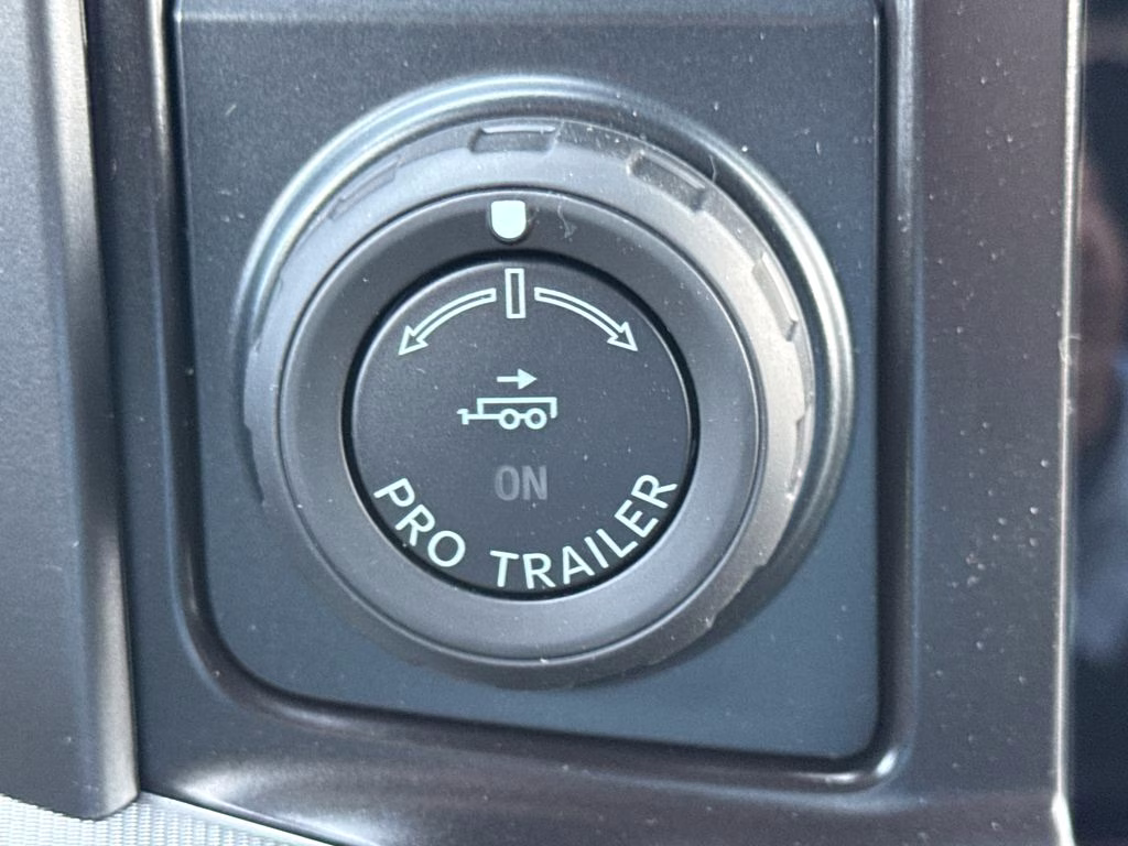 2026 Ruby Red Met Tinted CC Ford F-150 Lariat 4X4 Truck