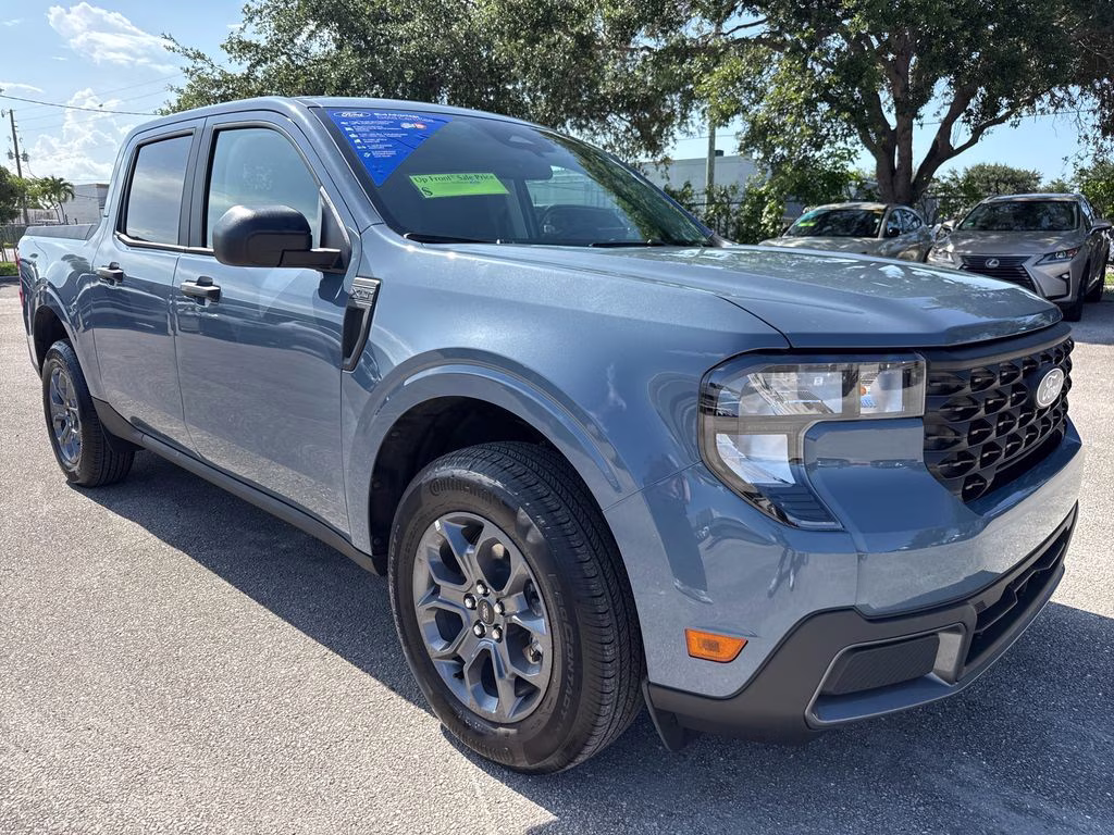 2025 Azure Gray Metallic Ford Maverick XLT FWD Truck