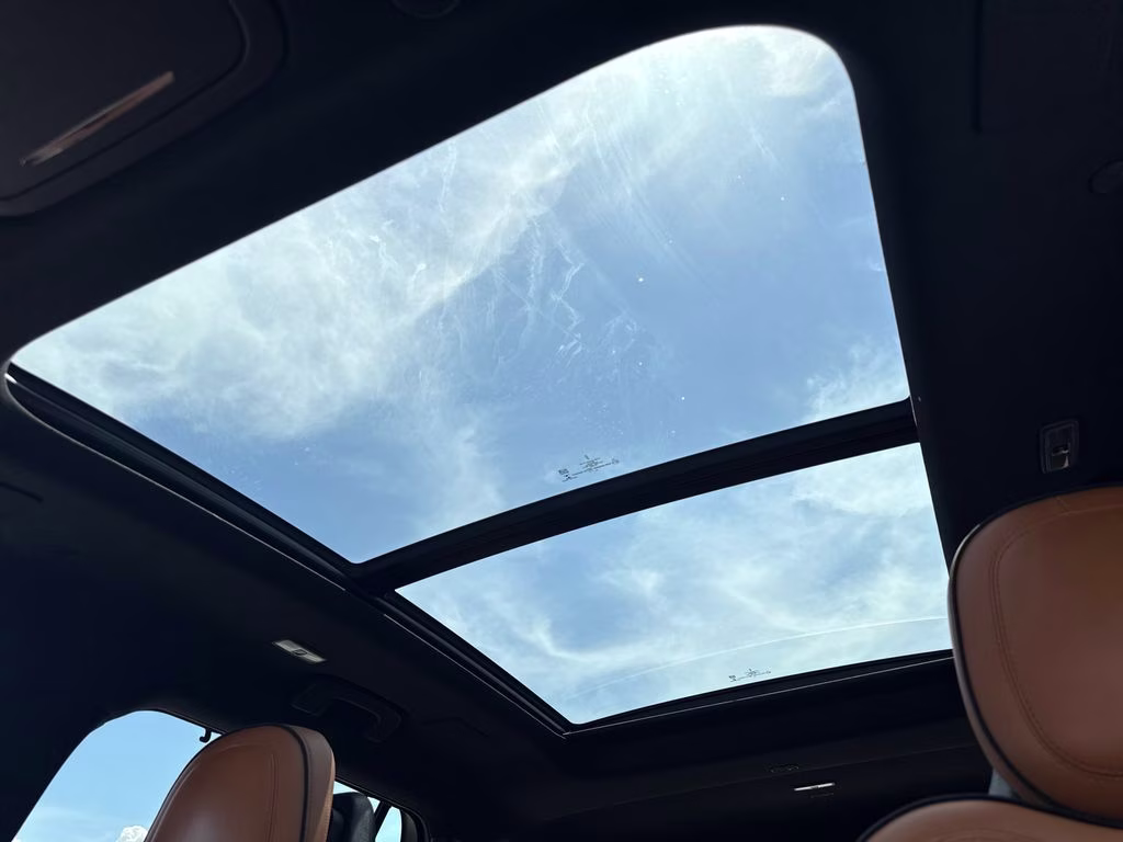 2020 Flight Blue Clearcoat Lincoln Aviator Black Label AWD SUV
