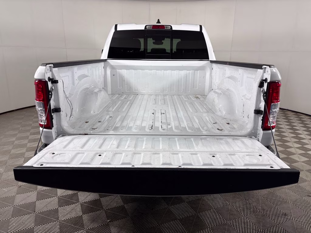 2021 Bright White Clearcoat Ram 1500 Big Horn/Lone Star 4X4 Truck