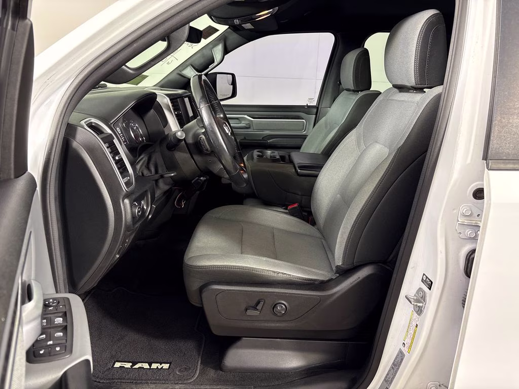 2021 Bright White Clearcoat Ram 1500 Big Horn/Lone Star 4X4 Truck