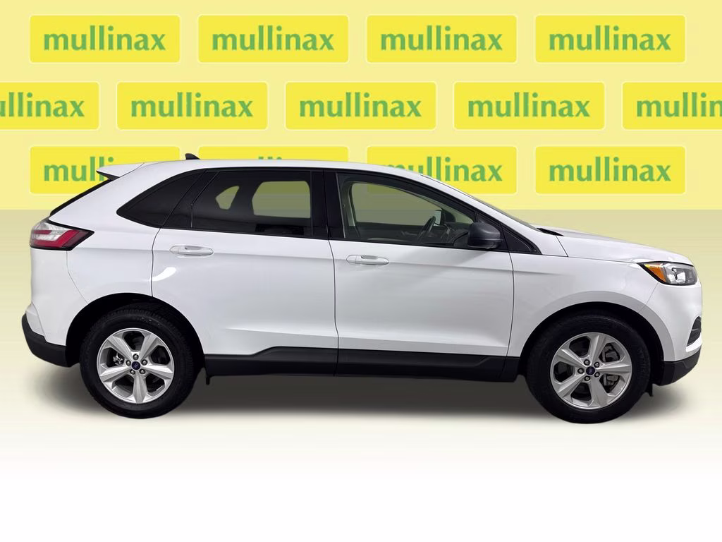 2021 Oxford White Ford Edge SE FWD SUV