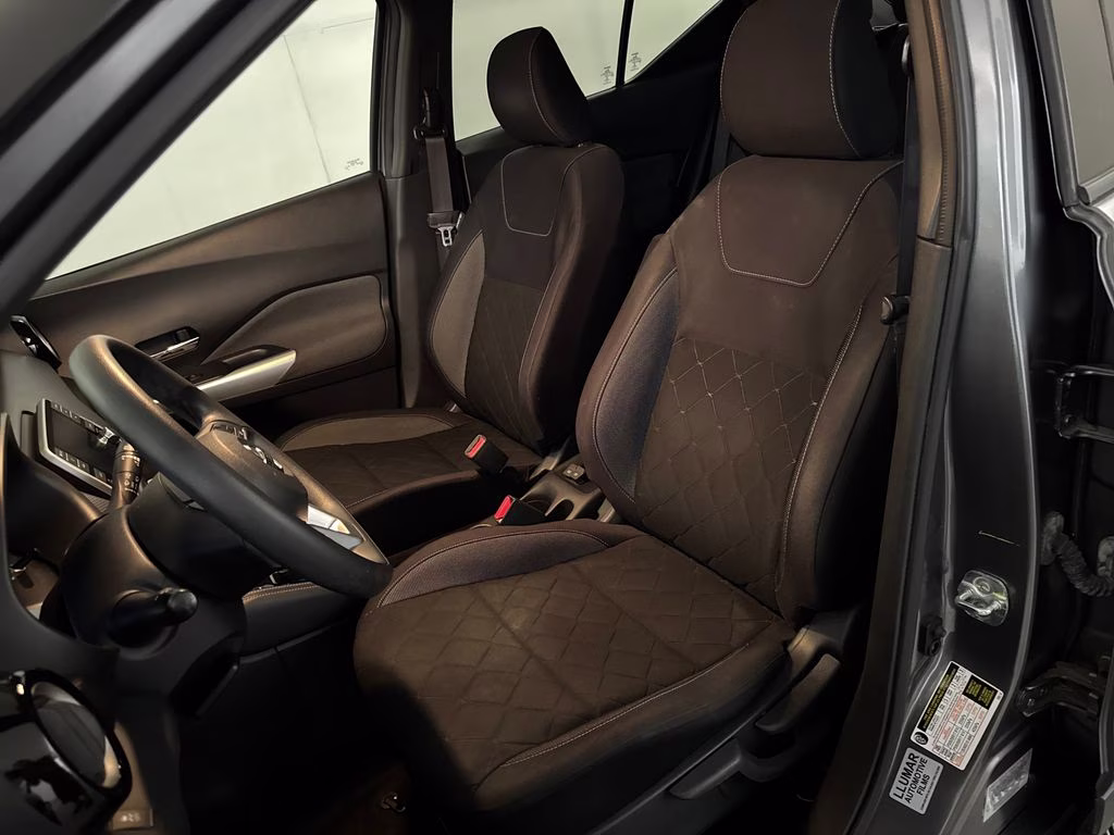 2018 Gun Metallic Nissan Kicks SV FWD SUV