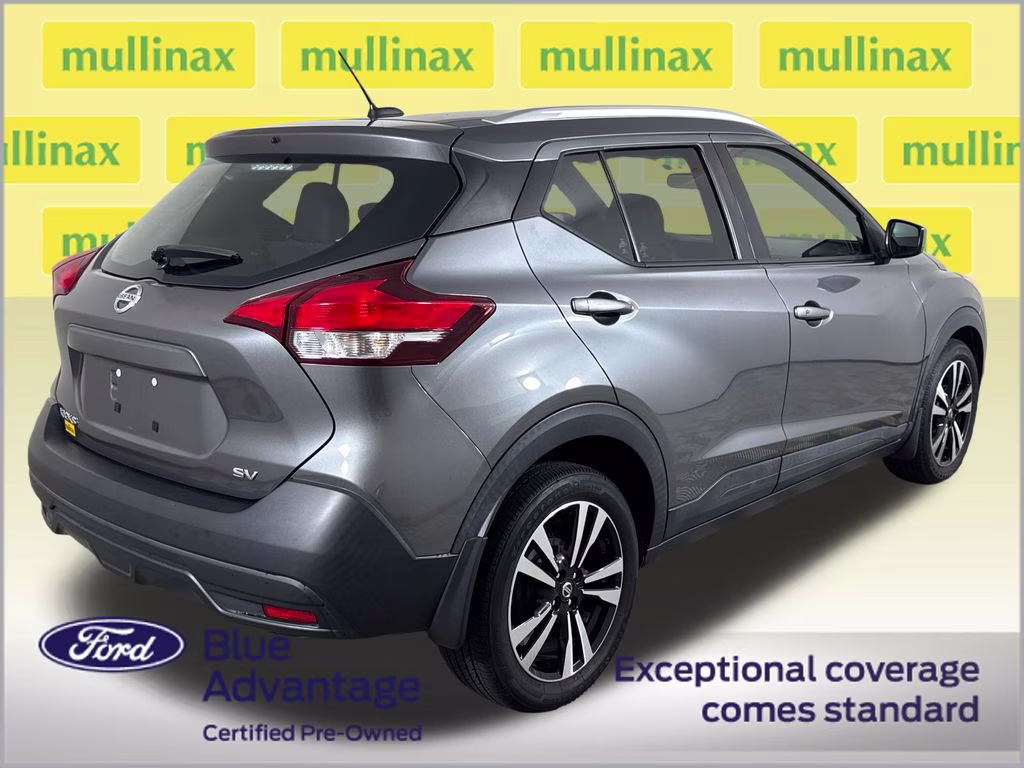 2018 Gun Metallic Nissan Kicks SV FWD SUV