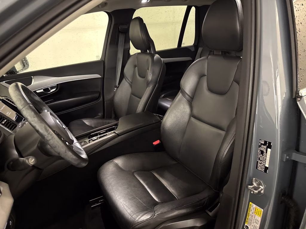 2021 Thunder Gray Metallic Volvo XC90 T5 Momentum FWD SUV