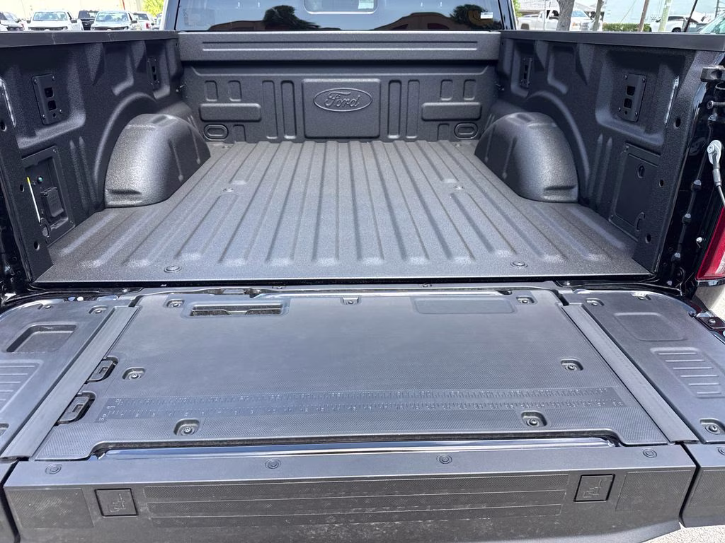2026 Agate Black Metallic Ford F-150 King Ranch 4X4 Truck