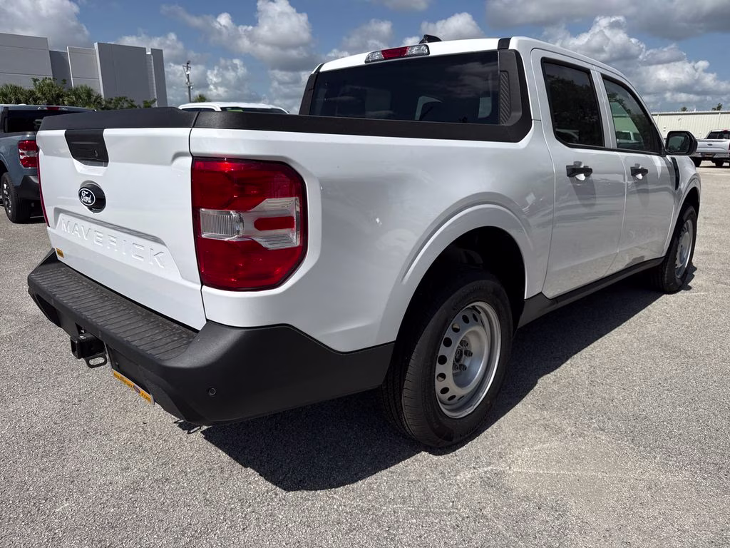 2026 Ford Maverick XL FWD Truck