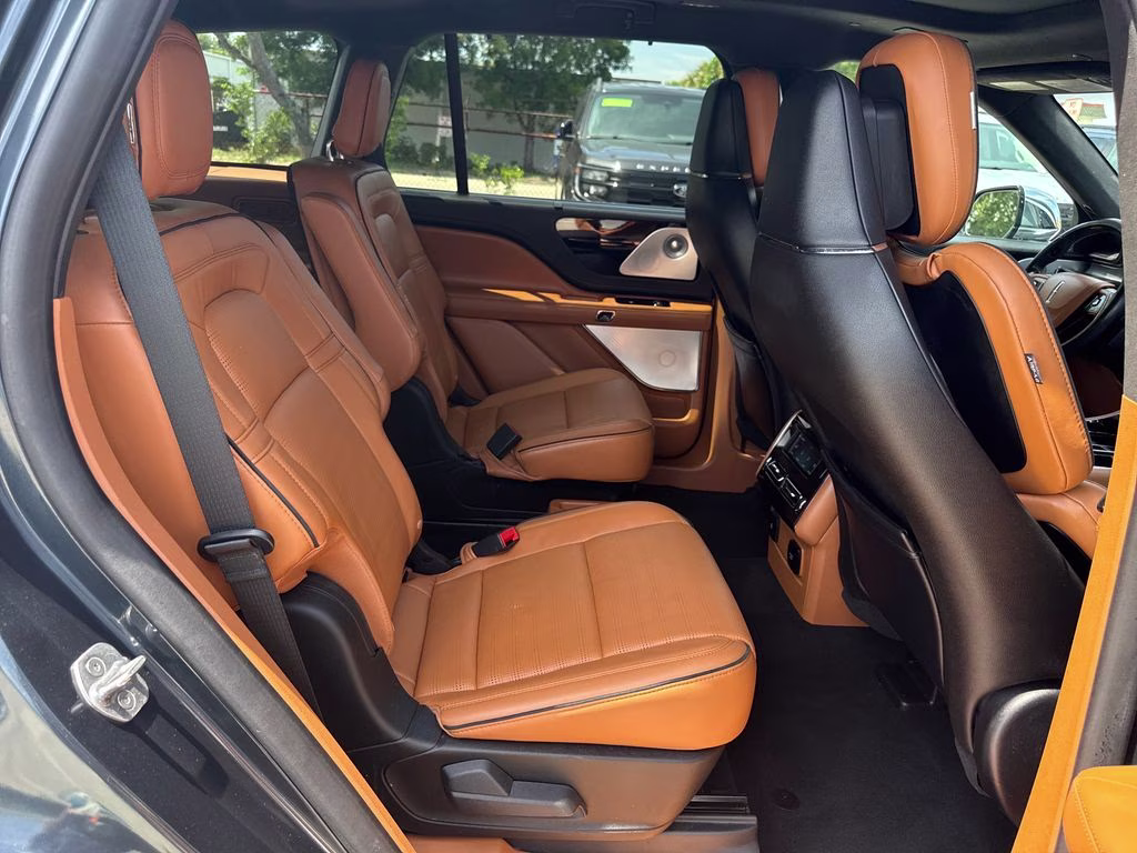 2020 Flight Blue Clearcoat Lincoln Aviator Black Label AWD SUV