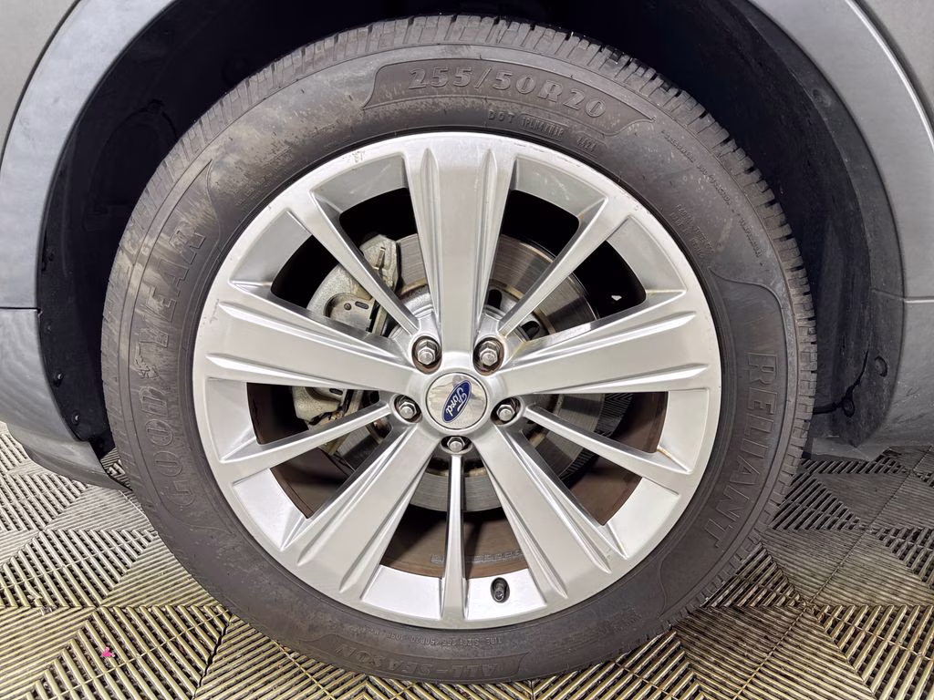 2019 Magnetic Metallic Ford Explorer Limited FWD SUV