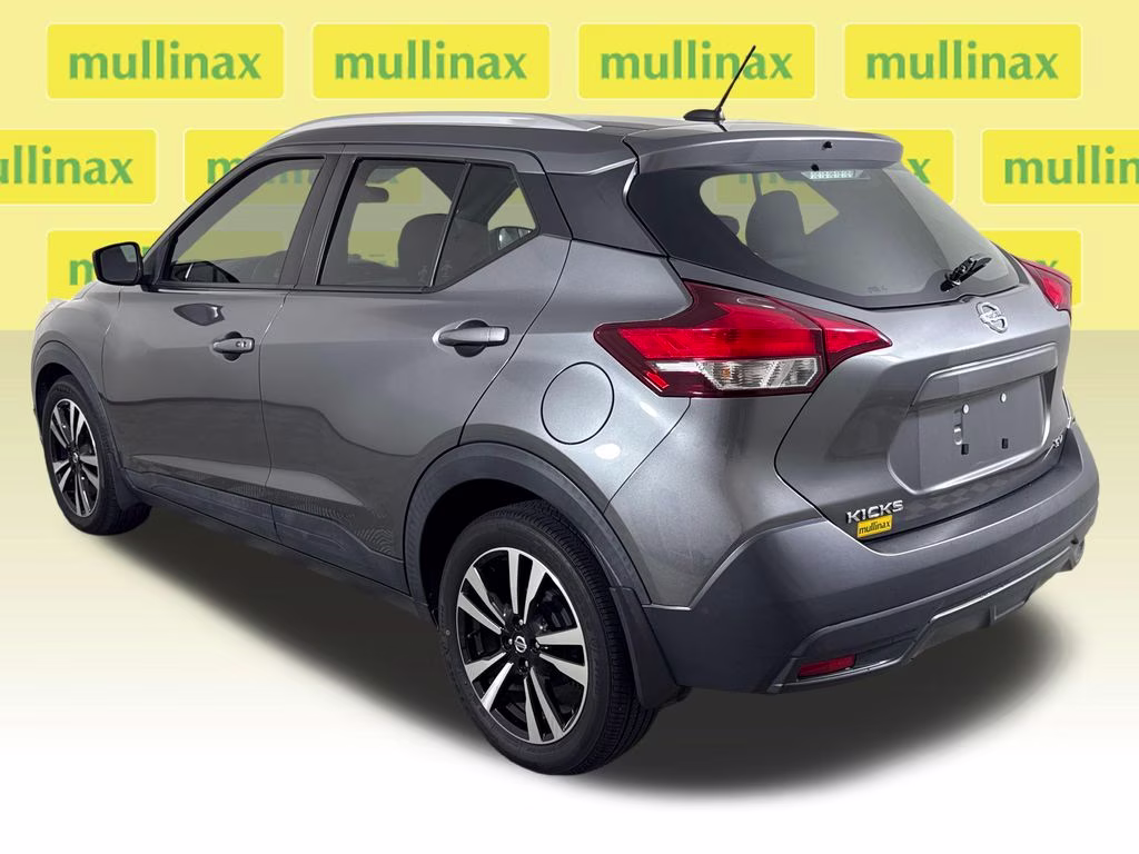 2018 Gun Metallic Nissan Kicks SV FWD SUV