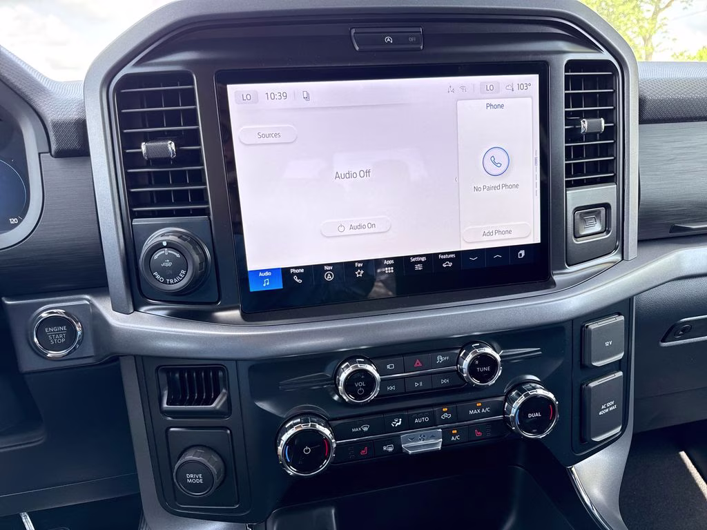 2026 Avalanche Ford F-150 XLT RWD Truck