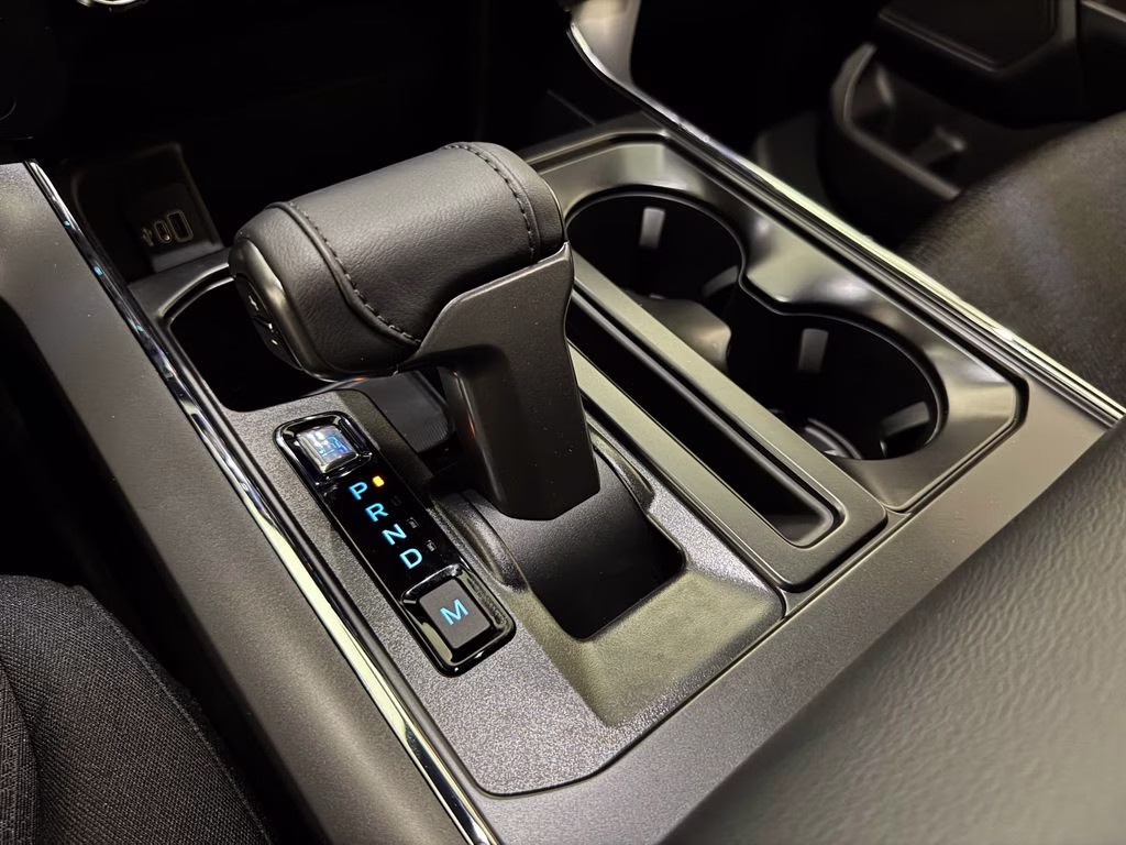 2026 Oxford White Ford F-150 XLT 4X4 Truck