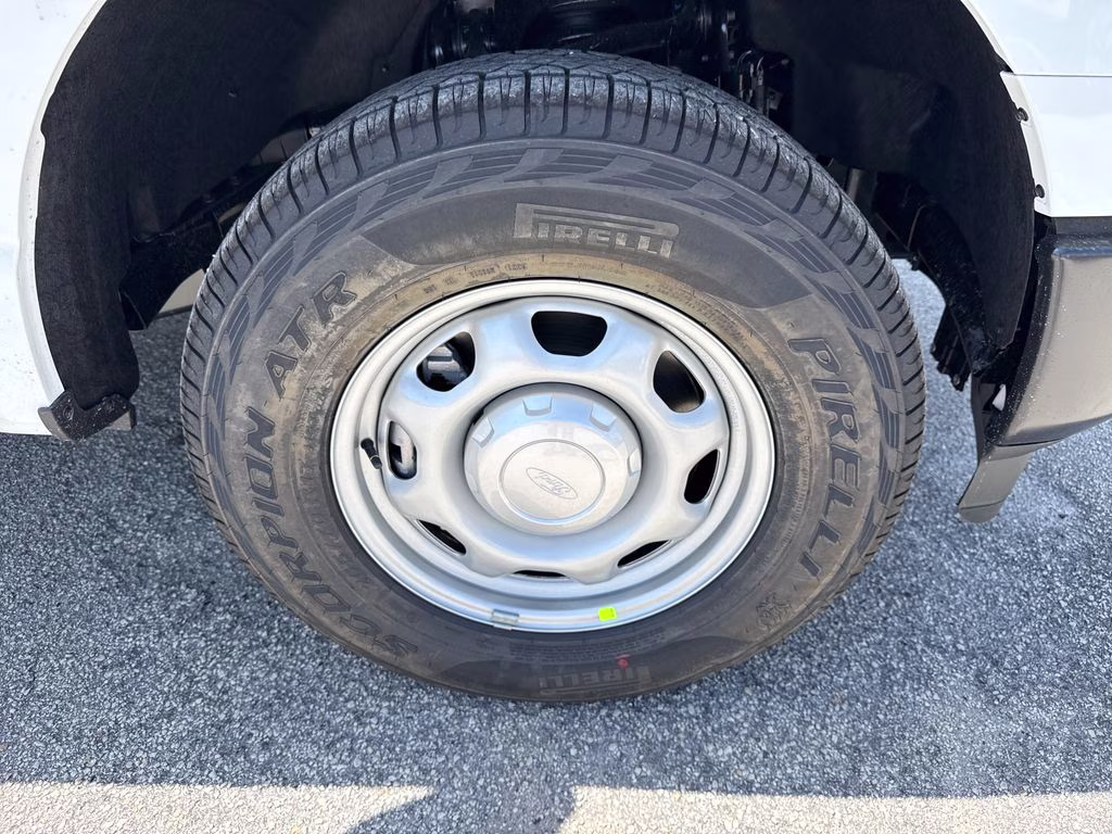 2026 Oxford White Ford F-150 XL 4X4 Truck