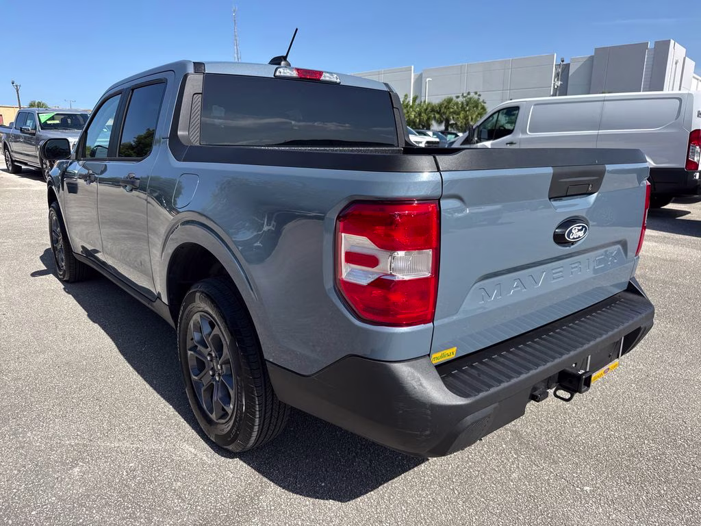 2025 Azure Gray Metallic Ford Maverick XLT FWD Truck