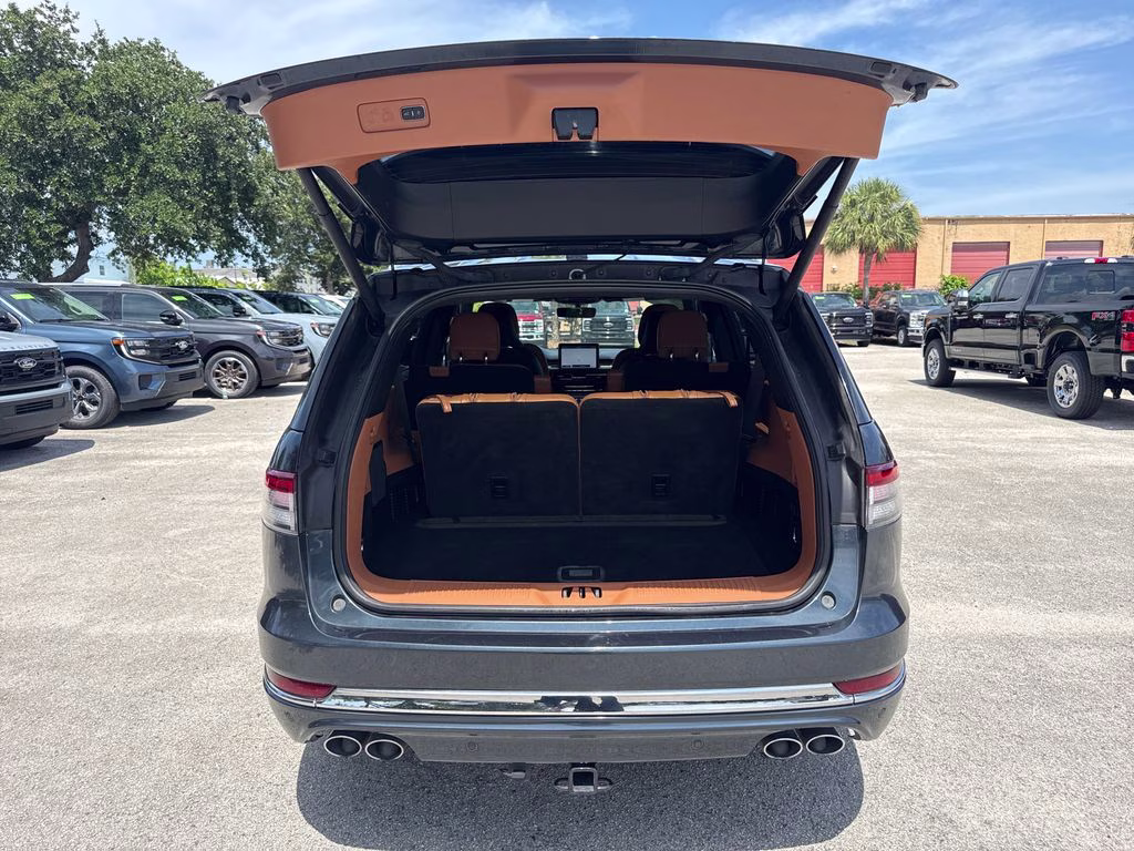 2020 Flight Blue Clearcoat Lincoln Aviator Black Label AWD SUV