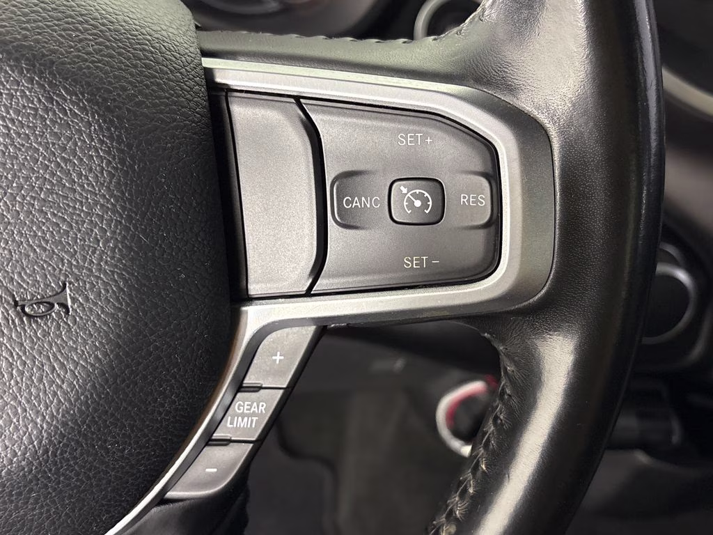 2021 Bright White Clearcoat Ram 1500 Big Horn/Lone Star 4X4 Truck