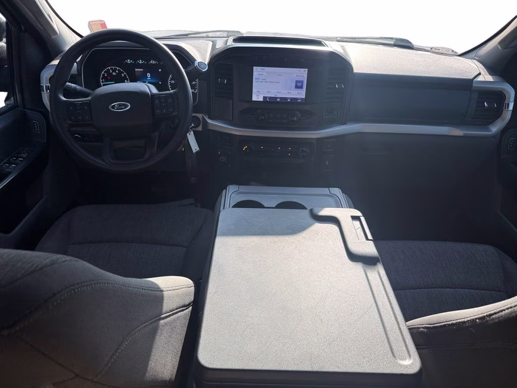 2021 Oxford White Ford F-150 XL 4X4 Truck