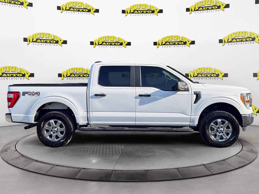 2021 Oxford White Ford F-150 XL 4X4 Truck