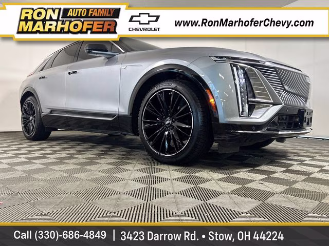 2024 Argent Silver Metallic Cadillac LYRIQ Luxury RWD SUV