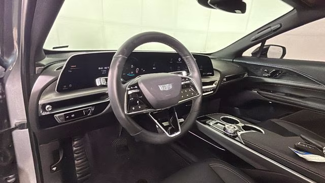 2024 Argent Silver Metallic Cadillac LYRIQ Luxury RWD SUV