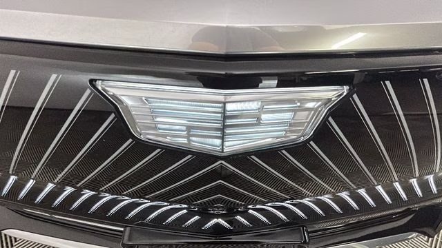2024 Argent Silver Metallic Cadillac LYRIQ Luxury RWD SUV