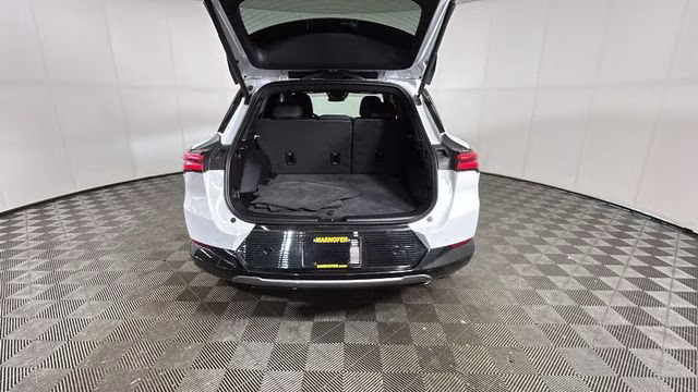 2025 Summit White Chevrolet Equinox EV LT FWD SUV
