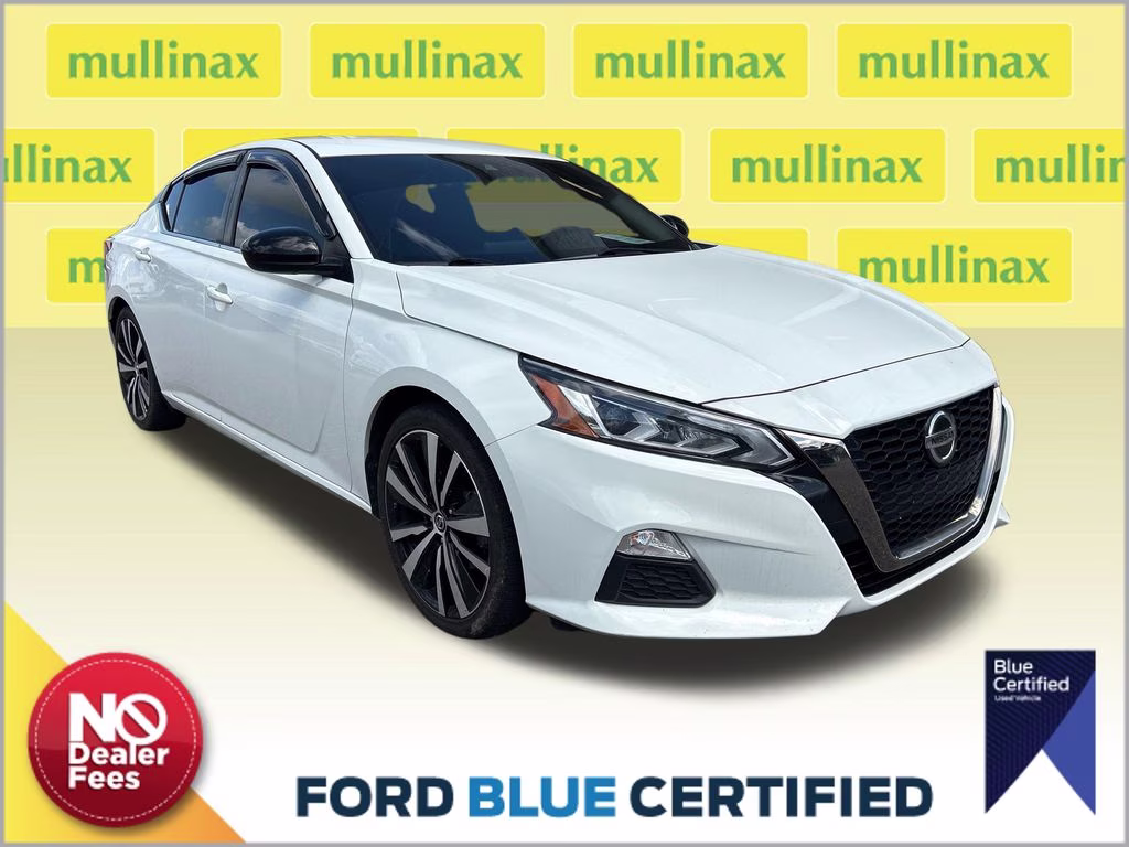 2022 Glacier White Nissan Altima 2.5 SR FWD Sedan