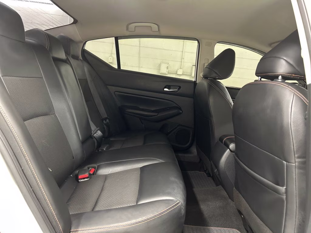 2022 Glacier White Nissan Altima 2.5 SR FWD Sedan
