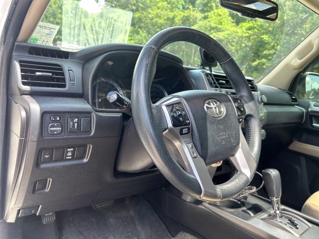 2015 Super White Toyota 4Runner SR5 Premium RWD SUV