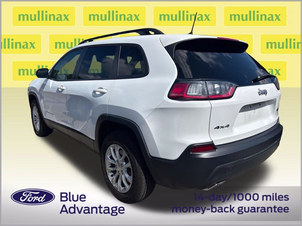 2022 Bright White Clearcoat Jeep Cherokee Latitude Lux 4X4 SUV