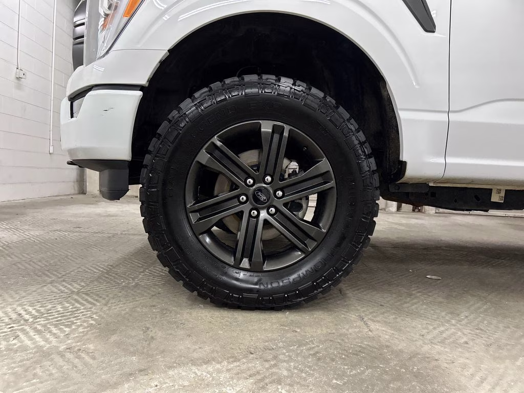 2023 Oxford White Ford F-150 XLT 4X4 Truck