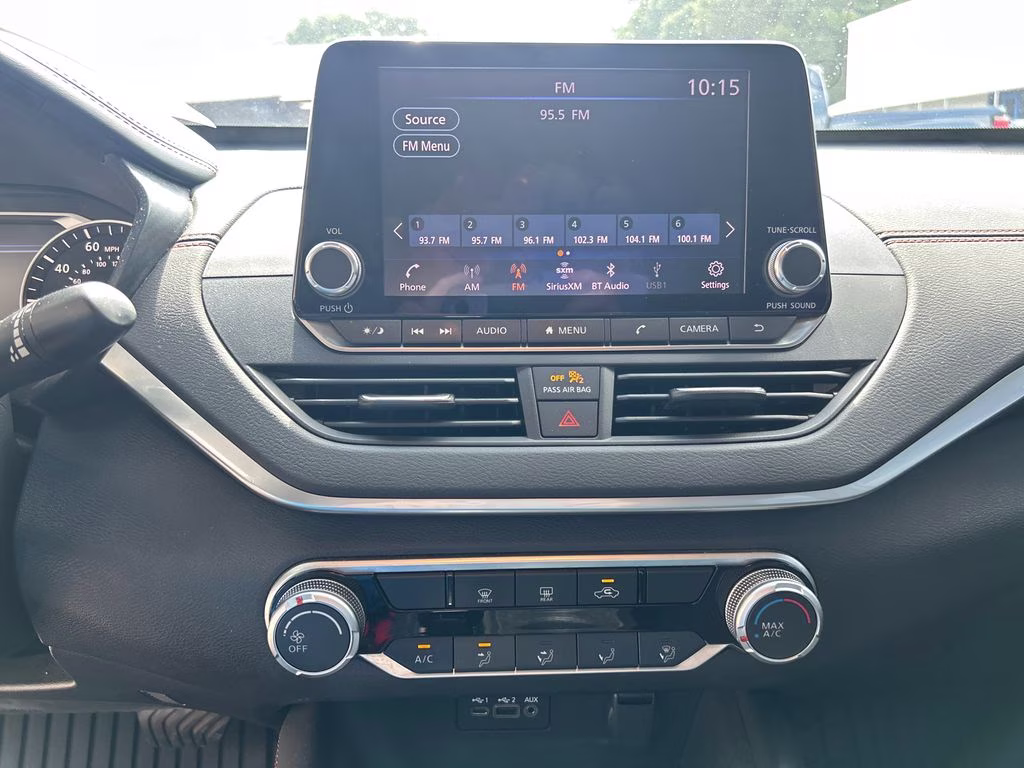 2022 Glacier White Nissan Altima 2.5 SR FWD Sedan