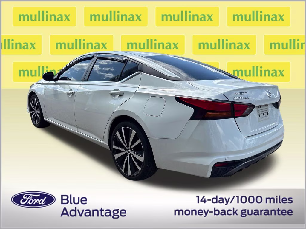 2022 Glacier White Nissan Altima 2.5 SR FWD Sedan