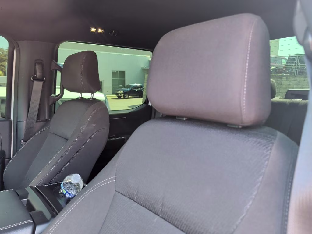 2023 Oxford White Ford F-150 XLT 4X4 Truck