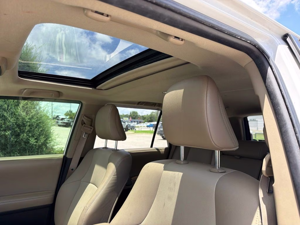 2015 Super White Toyota 4Runner SR5 RWD SUV