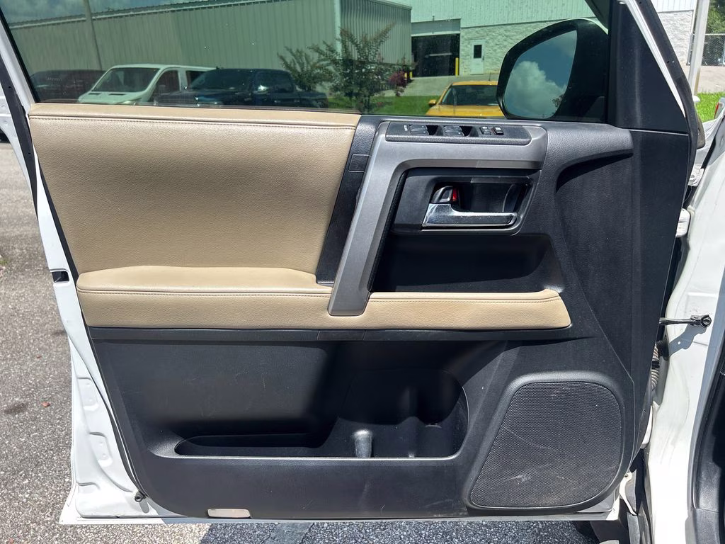 2015 Super White Toyota 4Runner SR5 Premium RWD SUV